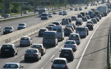 Halálos baleset miatt lezártak egy sávot Fonyódnál az M7-esen