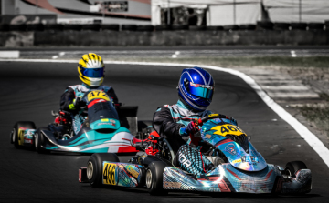 Vida Beni ismét gokartban!