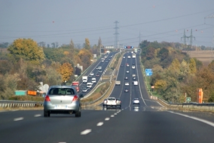 Kábelszakadás miatt lezárják az M1-es autópályát